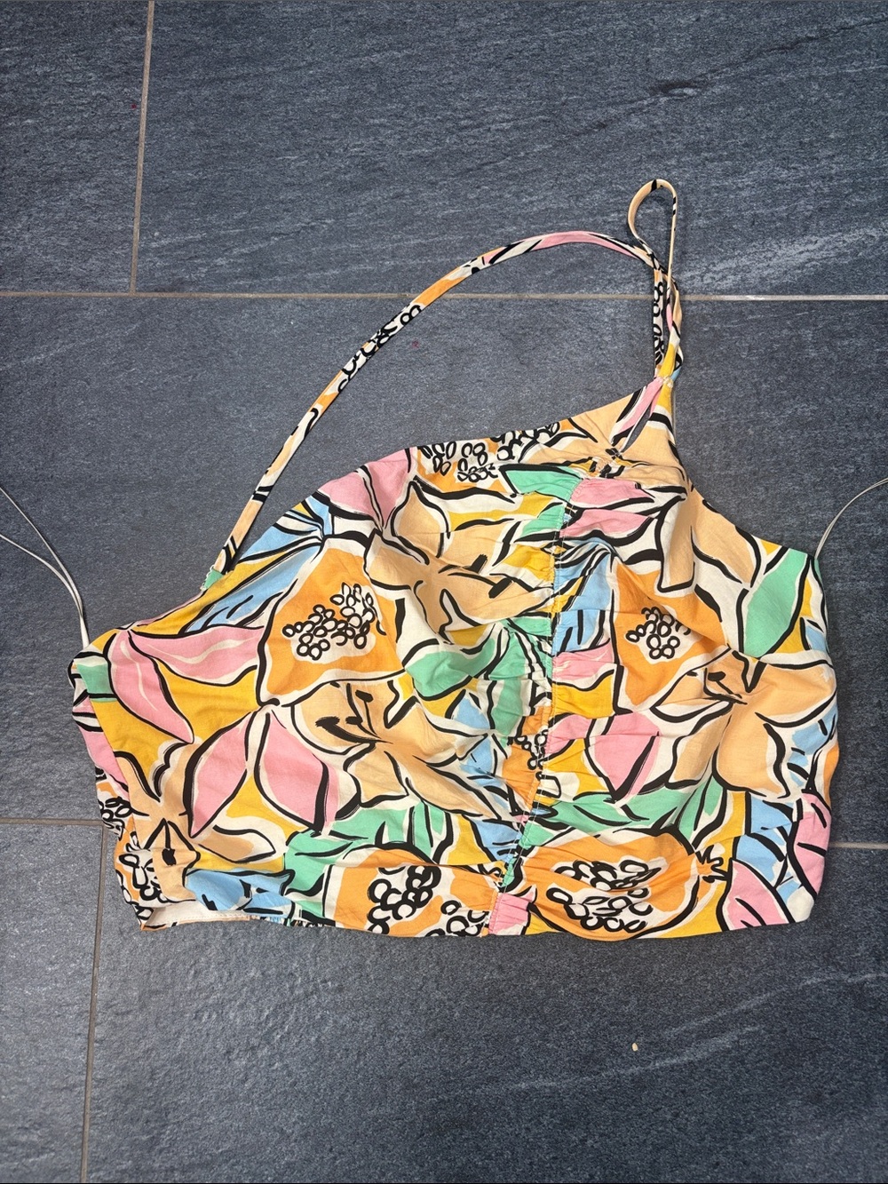 One shoulder Strappy Crop Top